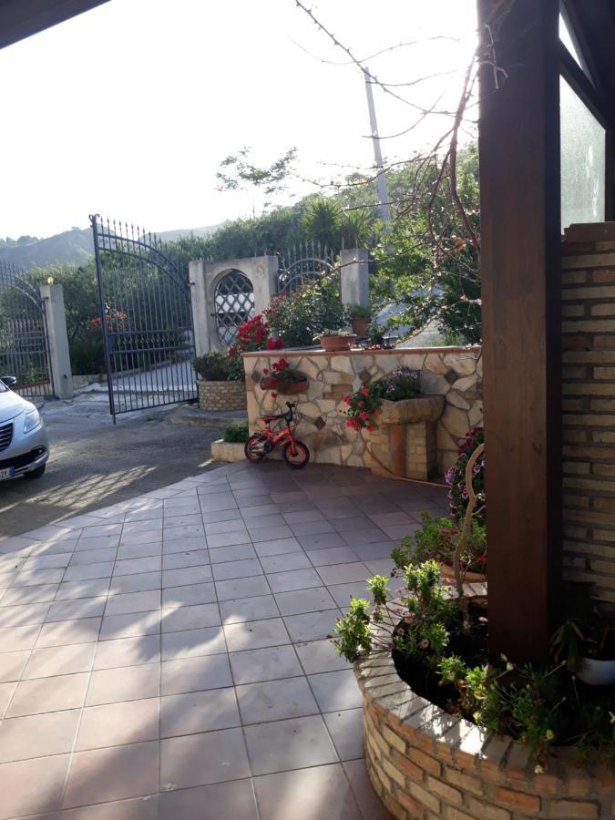La Casa Di Bia Bed & Breakfast Corleone Exterior foto